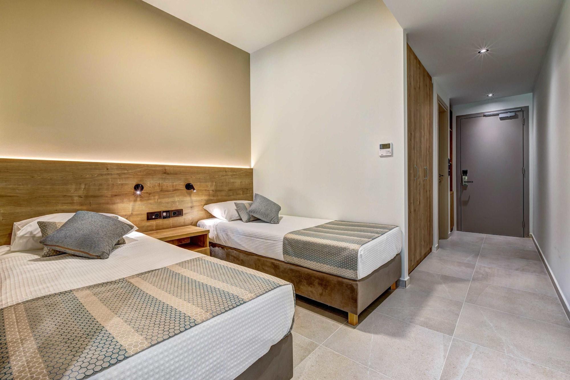 White Olive Elite Laganas Hotell Exteriör bild