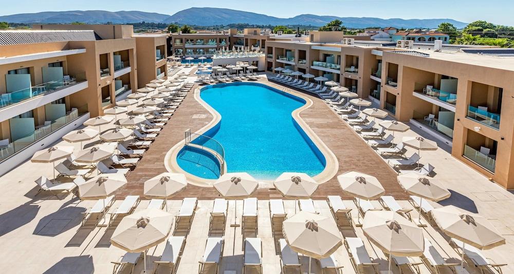White Olive Elite Laganas Hotell Exteriör bild