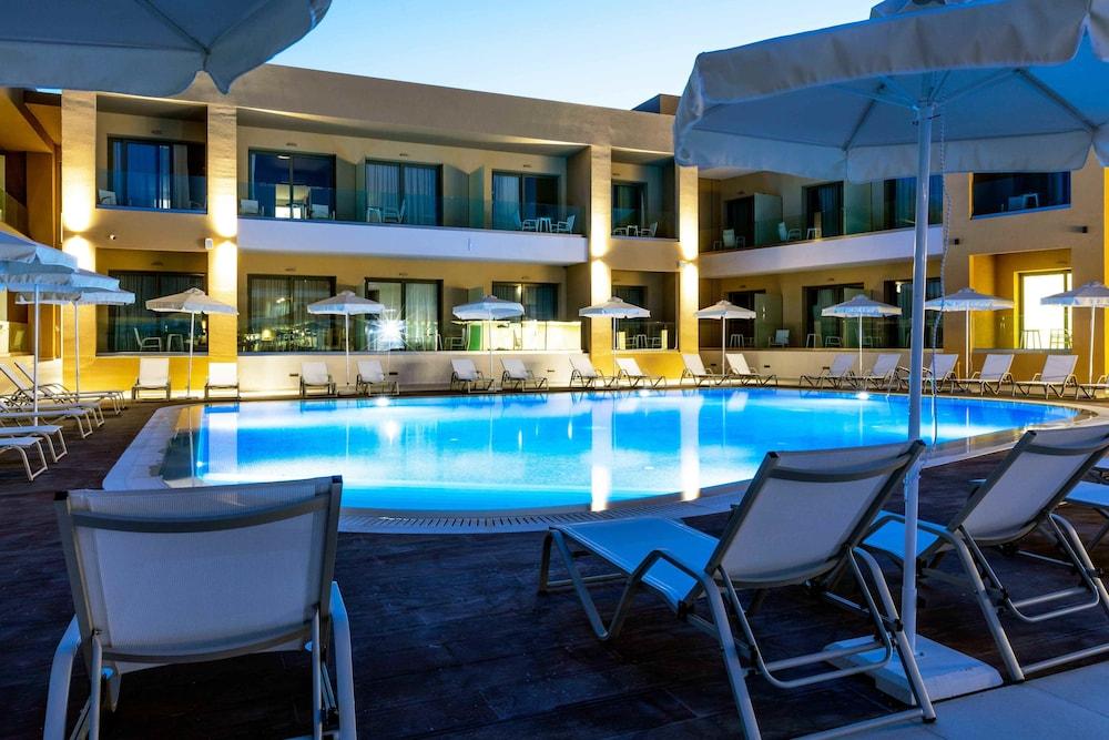 White Olive Elite Laganas Hotell Exteriör bild