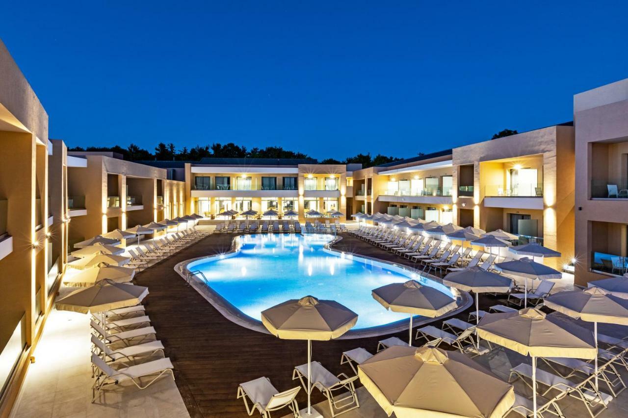 White Olive Elite Laganas Hotell Exteriör bild